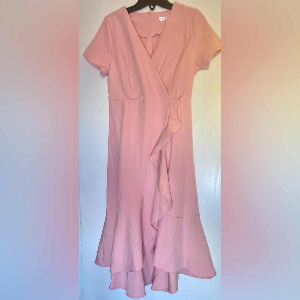 🆕MOMENTS Elegant Pink Ruffle Dress